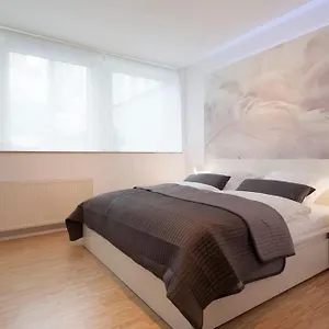 Exclusive 2-room Souterrain Apartment Nürnberg